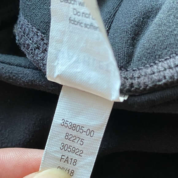 Athleta Elation Capri - Picture 7 of 7